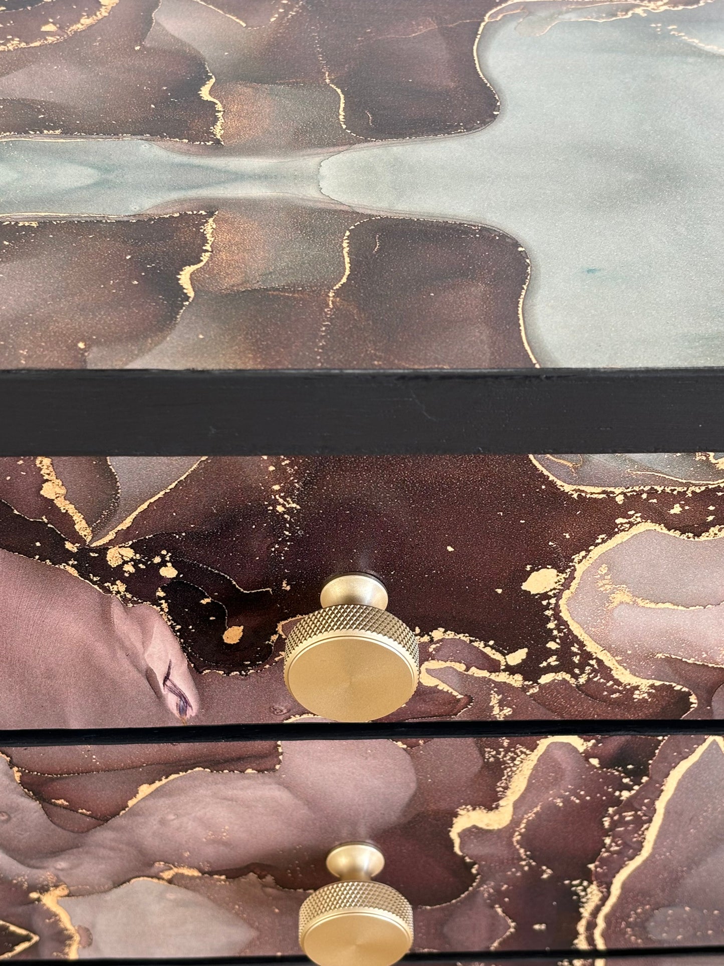 Vintage bedside tables covered with beautiful print | The Vintage Vibe