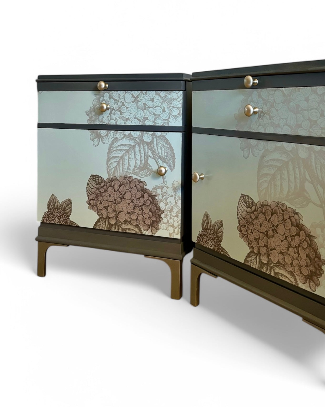Vintage bedside tables with Fornasetti Ortensia | The Vintage Vibe