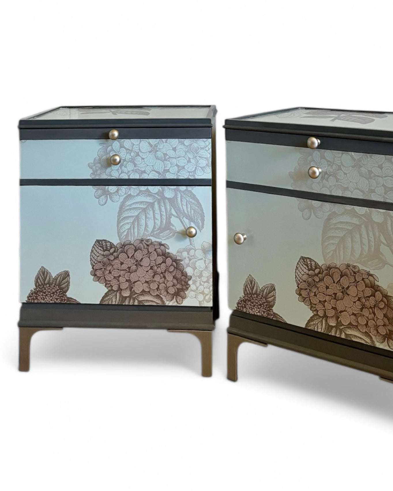 Vintage bedside tables with Fornasetti Ortensia | The Vintage Vibe
