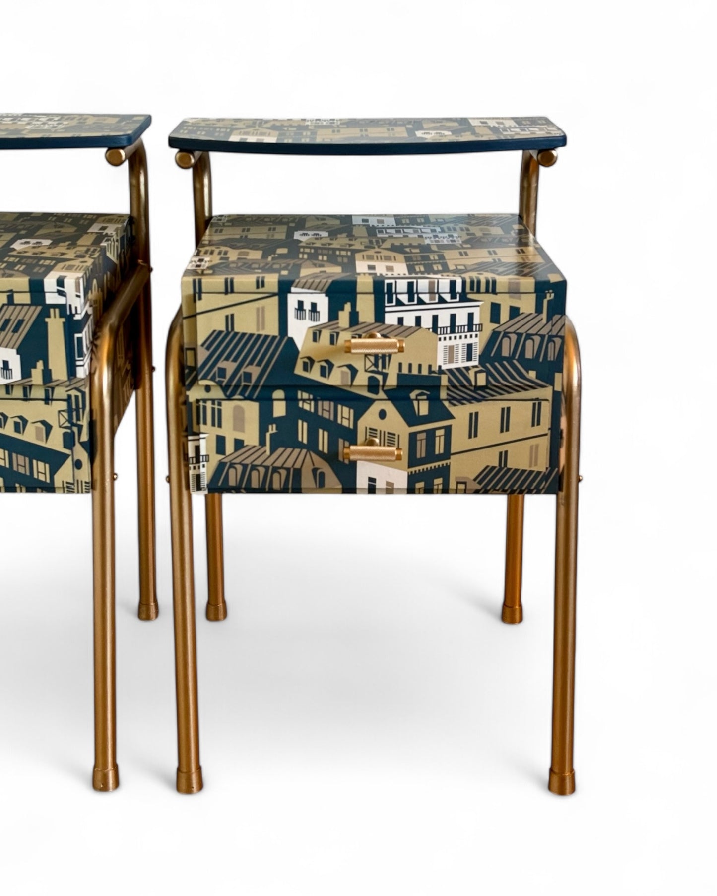 Vintage nachtkastjes bekleed met Emma's Apartment van Mini Moderns | The Vintage Vibe